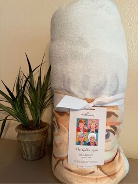 NEW The Golden Girls Portrait Blanket SUPER SOFT 50 x 60